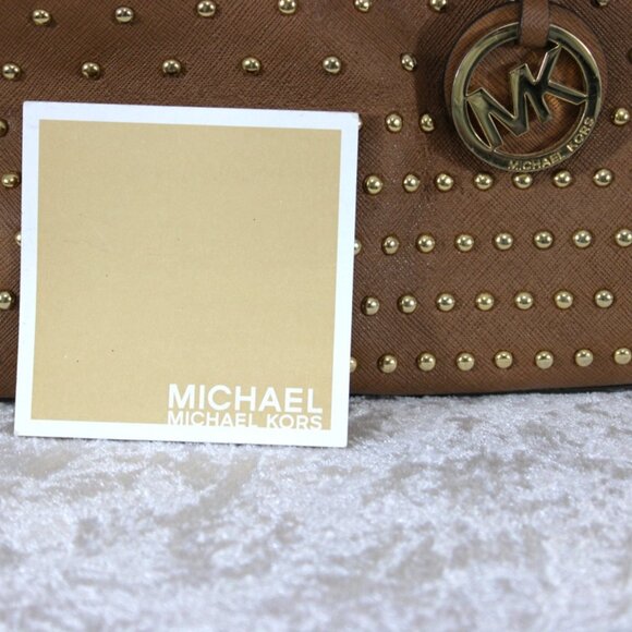 Michael Kors Jet Set Studded Tote + New Jet Set Travel Wristlet Luggage - Picture 6 of 16